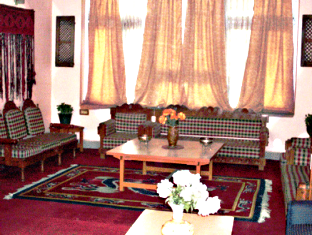 Hôtel Aziz à Srīnagar Extérieur photo
